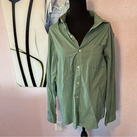 Van Heusen Other - shirt size neck 16 - 16 1/2